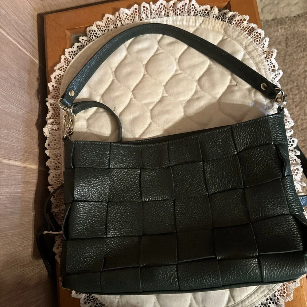 ANNA PAOLA Hunter Green Leather Latice Bag/Crossbody Or Handled